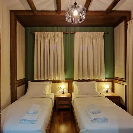 Bujtina Behram * Корча