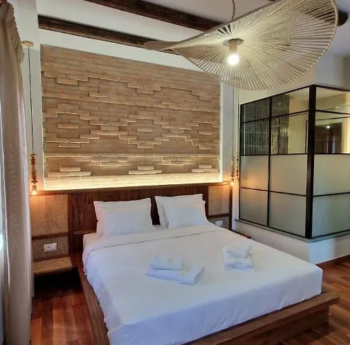 Bujtina Behram Otel Görice