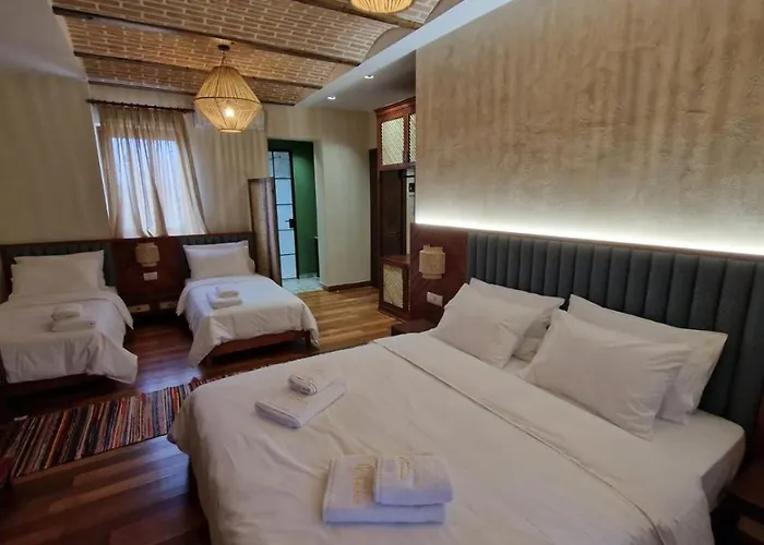 Otel Bujtina Behram *