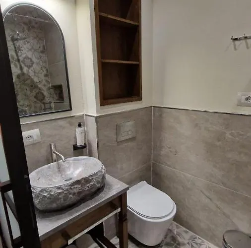 Bujtina Behram Hotel *